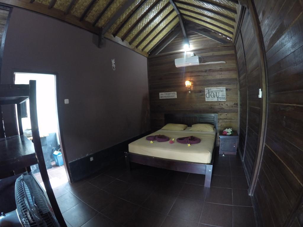 Alexyane Paradise Bungalow Hotel Gili Trawangan Exterior photo